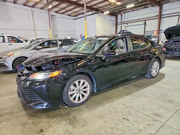 4T1C11AK8LU908334 — 2020 Toyota Camry, Передняя часть (Front End), фото до ремонта