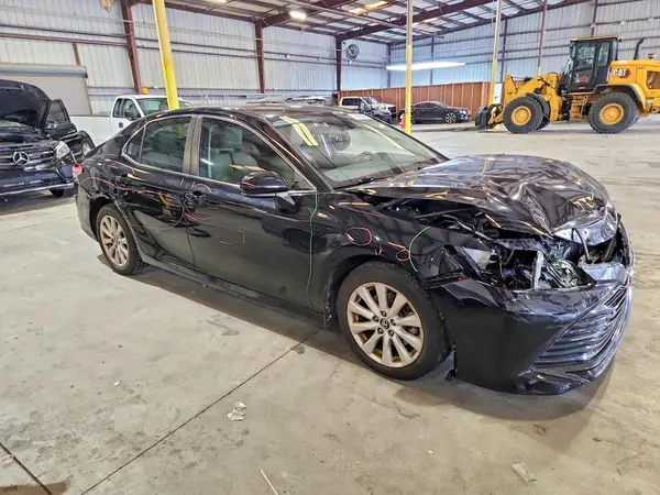 4T1C11AK8LU908334 — 2020 Toyota Camry, фото 4 с аукциона Copart 05.10.2026, Передняя часть