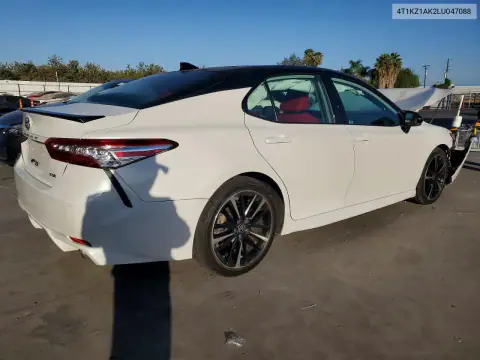 4T1KZ1AK2LU047088 — 2020 Toyota Camry, фото 3 с аукциона Copart, Передняя часть