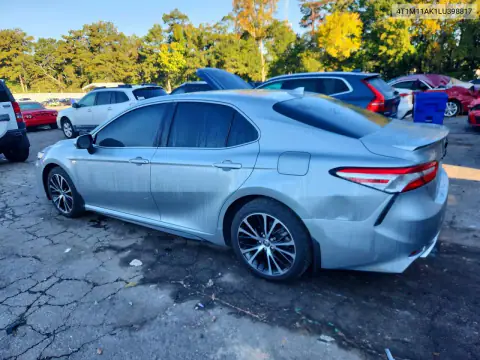 4T1M11AK1LU398817 — 2020 Toyota Camry, фото 2 с аукциона Copart 16.10.2026, Задняя часть