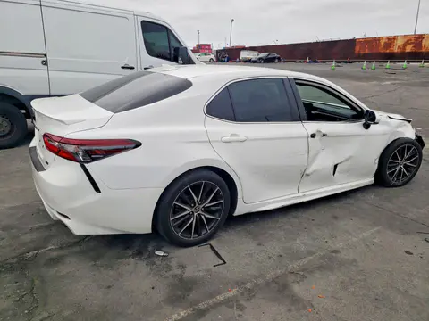 2021 Toyota Camry VIN 4T1G11AK1MU570651 фото 3
