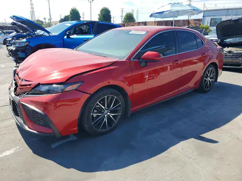 4T1G11AK4MU439407 — 2021 Toyota Camry, Передняя часть (Front End), фото до ремонта