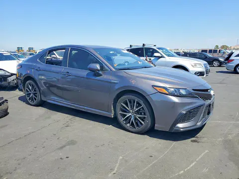 2021 Toyota Camry VIN 4T1G31AK3MU561072 фото 4