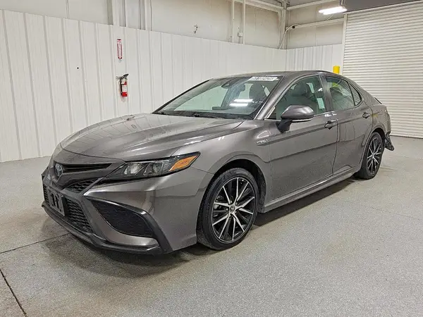 4T1S31AK8MU565127 — 2021 Toyota Camry, Задняя часть (Rear End), фото до ремонта