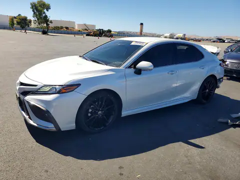 4T1K61AK2MU580293 — 2021 Toyota Camry, Задняя часть (Rear End), фото до ремонта