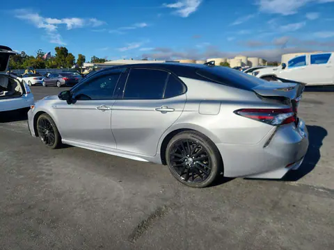 2021 Toyota Camry VIN 4T1K31AK3MU020002 фото 2