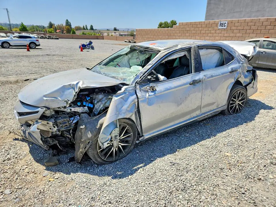 4T1G11AK1MU464751 Toyota Camry 2021 — повреждение Опрокидывание, фото до ремонта