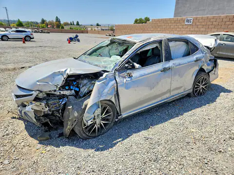 4T1G11AK1MU464751 — 2021 Toyota Camry, Опрокидывание (Rollover), фото до ремонта