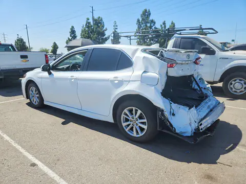 2021 Toyota Camry VIN 4T1G11AK3MU521600 фото 2