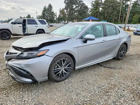 4T1G11AK4MU409548 — 2021 Toyota Camry, Передняя часть (Front End), фото до ремонта