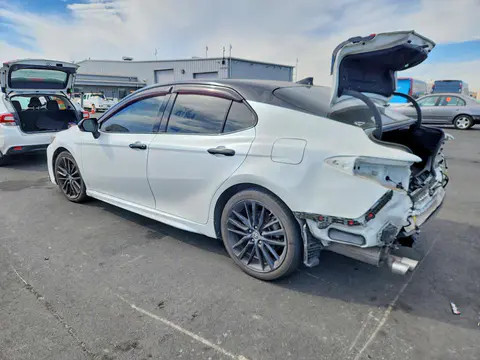 2021 Toyota Camry VIN 4T1K31AKXMU031837 фото 2