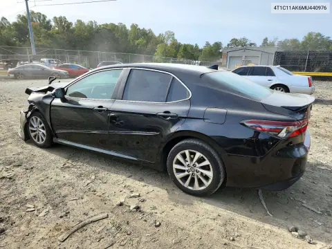 2021 Toyota Camry Le VIN 4T1C11AK6MU440976 фото 2