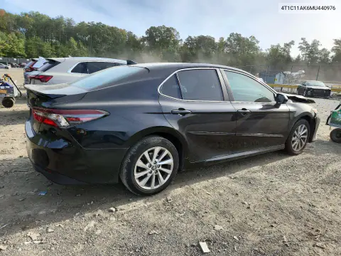 2021 Toyota Camry Le VIN 4T1C11AK6MU440976 фото 3