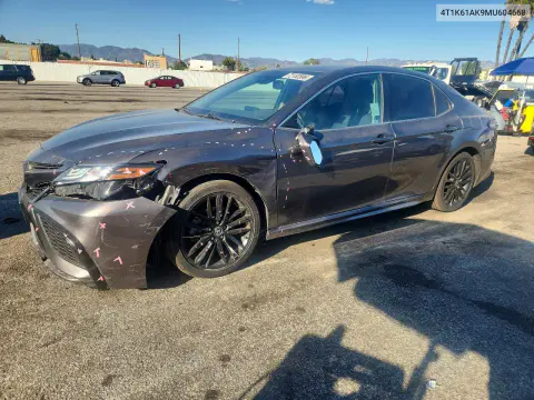 4T1K61AK9MU604668 — 2021 Toyota Camry, Передняя часть, фото до ремонта