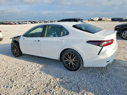 2022 TOYOTA CAMRY VIN 4T1G11AK7NU690827 фото 2