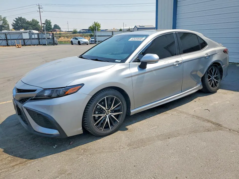 2022 Toyota Camry VIN 4T1T11BK6NU072427 фото 1