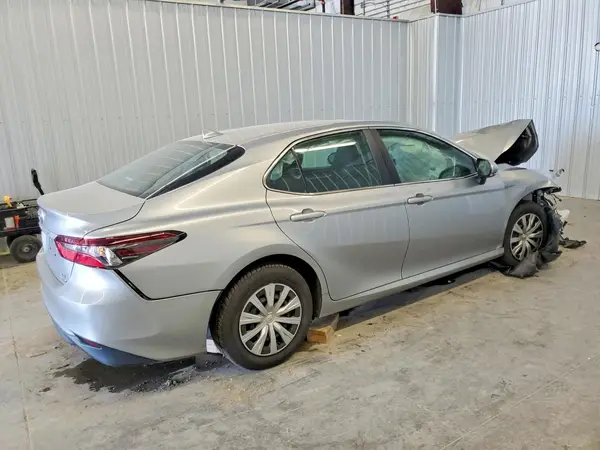 4T1C31AK4NU575112 — 2022 Toyota Camry, фото 3 с аукциона Copart 08.10.2026, Передняя часть