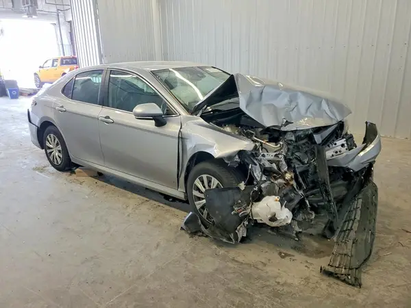 4T1C31AK4NU575112 — 2022 Toyota Camry, фото 4 с аукциона Copart 08.10.2026, Передняя часть