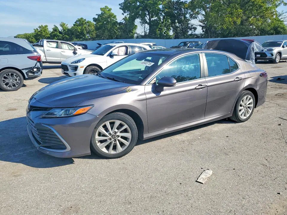 2022 TOYOTA CAMRY VIN 4T1C11AK5NU647618 фото 1