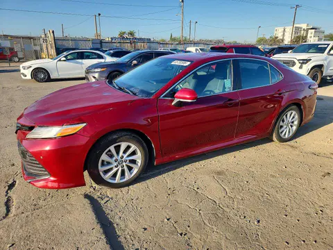 4T1R11AK1NU071021 — 2022 Toyota Camry, Передняя часть (Front End), фото до ремонта
