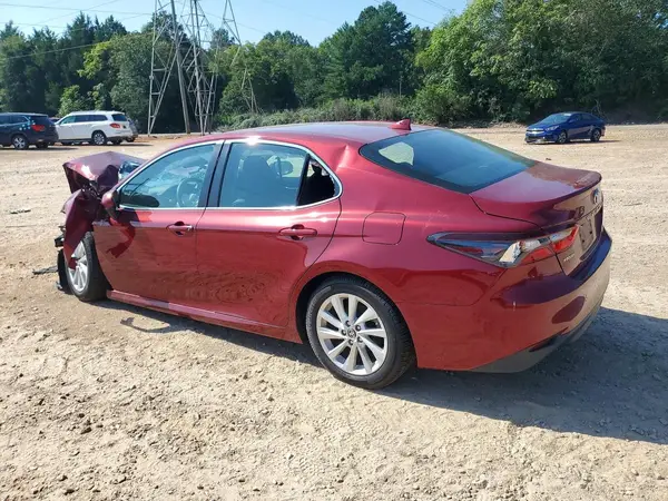 4T1C11AK1NU671575 — 2022 Toyota Camry, фото 2 с аукциона Copart 12.10.2026, Передняя часть
