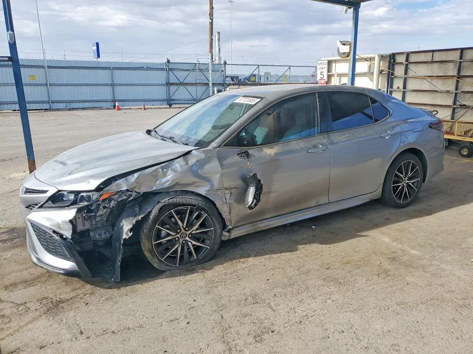 2022 TOYOTA CAMRY VIN 4T1G11AK1NU651005 фото 1