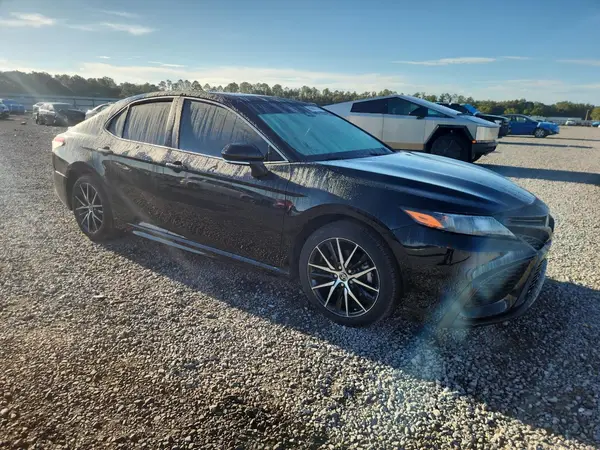 4T1T11AK4NU038035 — 2022 Toyota Camry, фото 4 с аукциона Copart 02.10.2026, Боковая часть