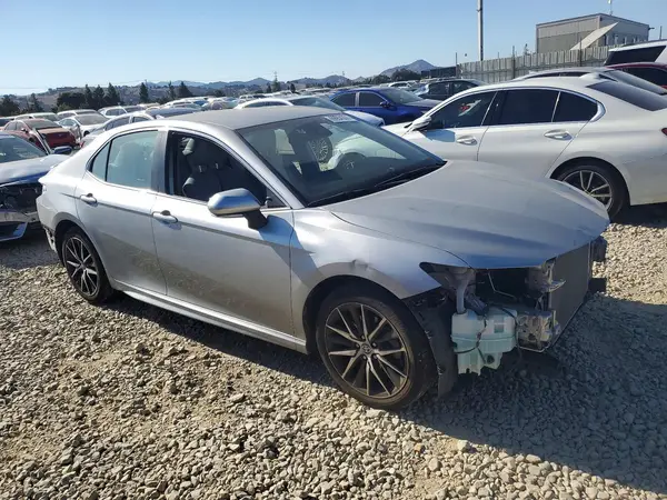 4T1G11AK4NU669708 — 2022 Toyota Camry, Передняя часть (Front End), фото до ремонта