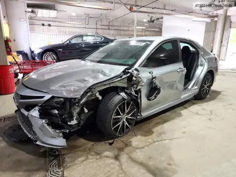 4T1G11AK7NU674546 — 2022 Toyota Camry, Передняя часть, фото до ремонта