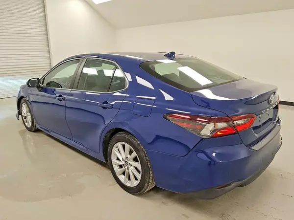 4T1C11AK3PU108322 — 2023 Toyota Camry, фото 2 с аукциона Copart 06.10.2026, Передняя часть