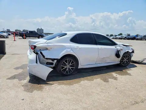 4T1G11AK9PU769841 — 2023 Toyota Camry, фото 3 с аукциона Copart 30.09.2026, Передняя часть