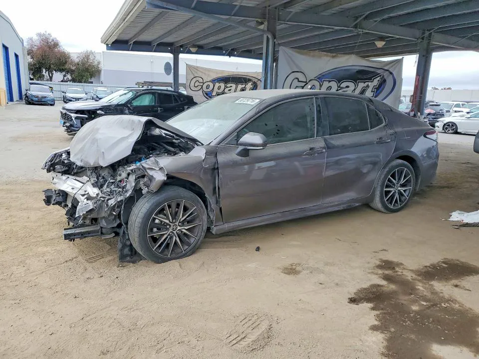 2023 Toyota Camry VIN 4T1G11AK6PU722671 фото 1