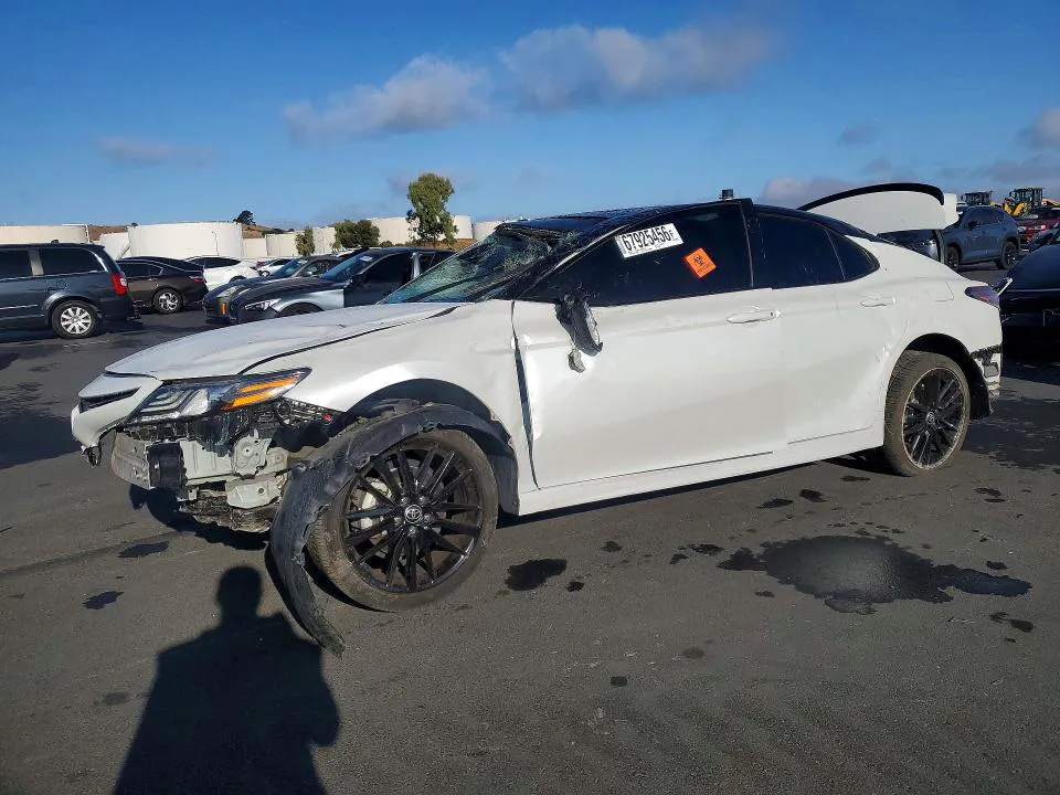 2023 Toyota Camry VIN 4T1KZ1AK9PU078943 фото 1
