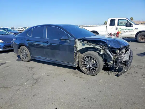 4T1S11AK2PU187025 — 2023 Toyota Camry, фото 4 с аукциона Copart, Передняя часть