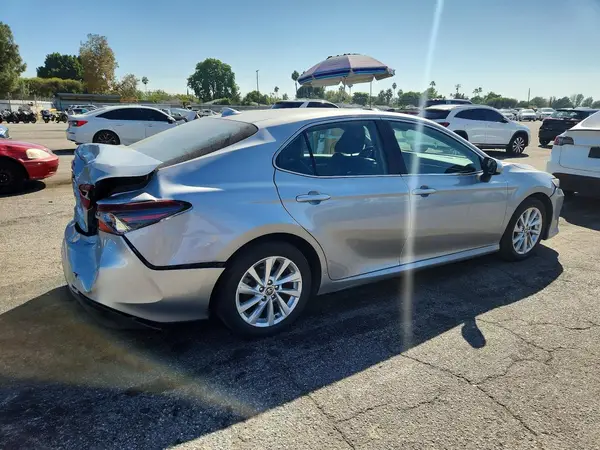 4T1C11AK8PU141770 — 2023 Toyota Camry, фото 3 с аукциона Copart, Задняя часть