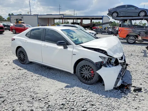 4T1G11AK5PU802480 — 2023 Toyota Camry, фото 4 с аукциона Copart 13.10.2026, Передняя часть