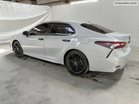 4T1K61AK8PU132578 — 2023 Toyota Camry, фото 2 с аукциона Copart 15.10.2026, Боковая часть