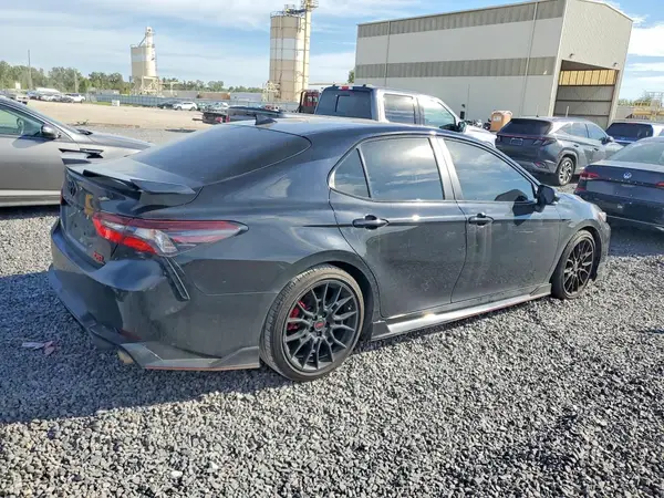 4T1KZ1AK4PU086304 — 2023 Toyota Camry, фото 3 с аукциона Copart, Град