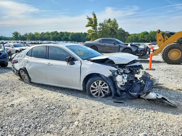 4T1R11AK7PU153712 — 2023 Toyota Camry, фото 4 с аукциона Copart, Передняя часть