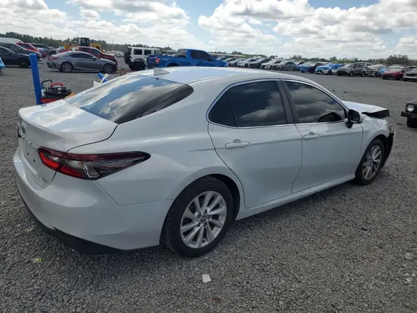 4T1C11AK7PU127679 — 2023 Toyota Camry, фото 3 с аукциона Copart, Передняя часть