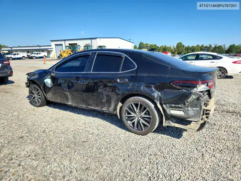 4T1G11AK8PU787201 — 2023 Toyota Camry, фото 2 с аукциона Copart, Передняя часть