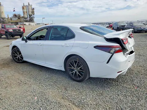 2024 Toyota Camry VIN 4T1G11AKXRU860037 фото 2