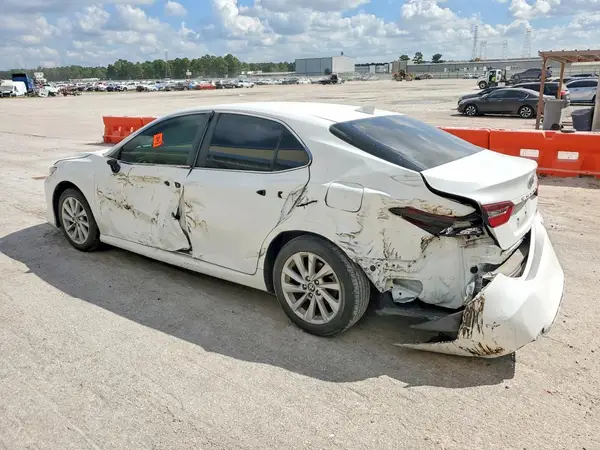 4T1C11AKXRU879069 — 2024 Toyota Camry, фото 2 с аукциона Copart 29.09.2026, Повреждения со всех сторон