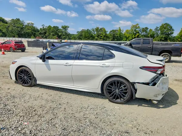 4T1KZ1AK9RU098886 — 2024 Toyota Camry, фото 2 с аукциона Copart 12.10.2026, Задняя часть