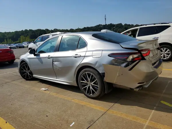 4T1S31AK4RU626688 — 2024 Toyota Camry, фото 2 с аукциона Copart, Задняя часть
