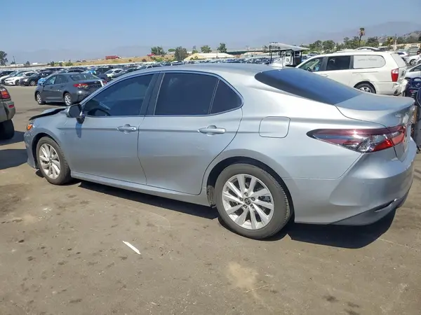 4T1C11AK8RU255416 — 2024 Toyota Camry, фото 2 с аукциона Copart, Передняя часть