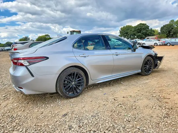 4T1K61AK4RU234656 — 2024 Toyota Camry, фото 3 с аукциона Copart, Передняя часть