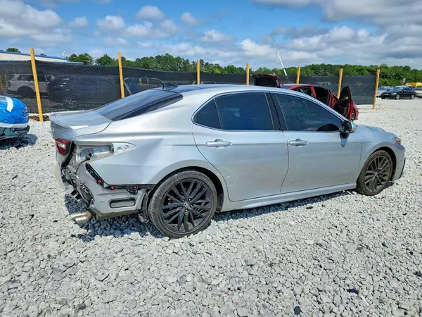 4T1KZ1AK0RU092989 — 2024 Toyota Camry, фото 3 с аукциона Copart, Задняя часть