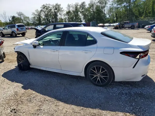 4T1G11AK8RU910143 — 2024 Toyota Camry, фото 2 с аукциона Copart 08.10.2026, Передняя часть