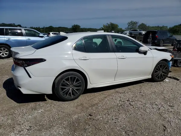 4T1G11AK8RU910143 — 2024 Toyota Camry, фото 3 с аукциона Copart 08.10.2026, Передняя часть